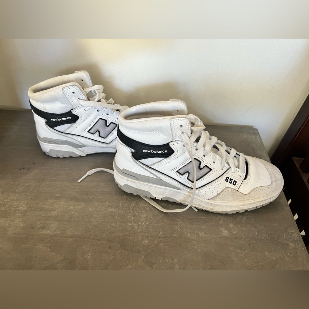Pre owned New Balance 650 Size 9